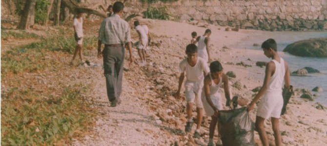 Youth Beach Cleanup – Sri Lanka